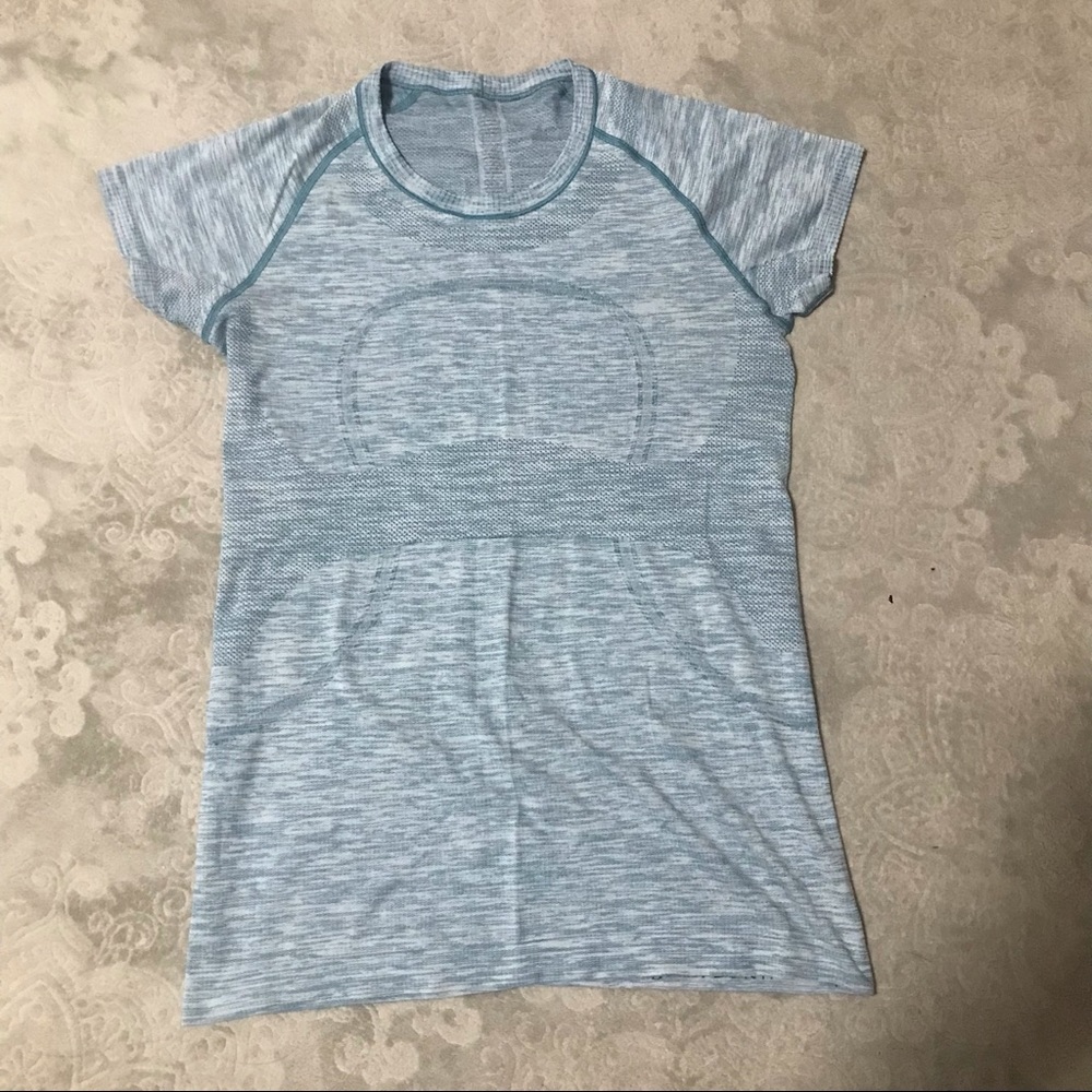 Lululemon top - Picture 7 of 7